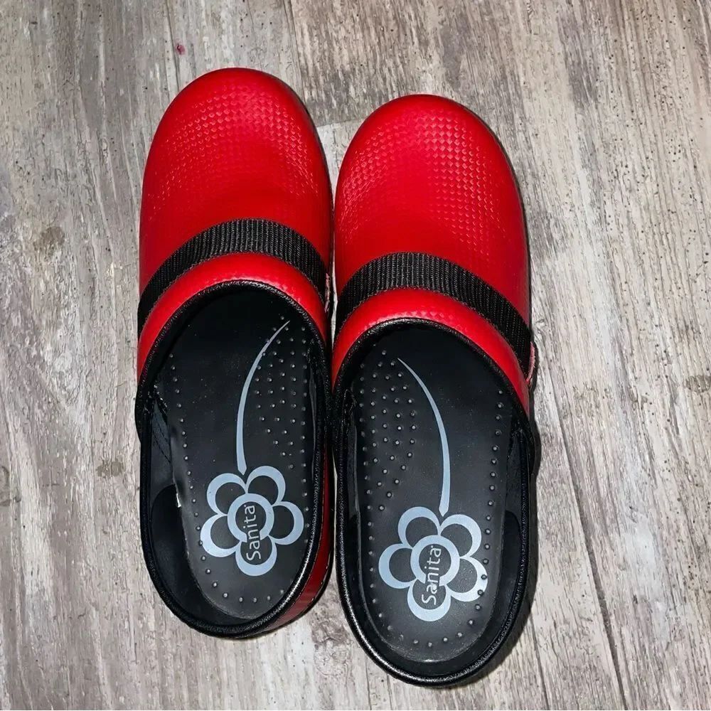 Newsanita rae Lyn Slip On Clogs Red Black Size EU 39 US 8 Slip resistant